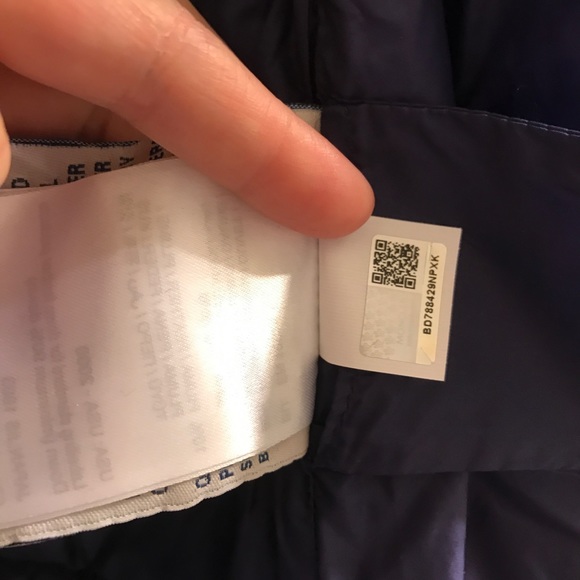 Moncler NARLAY JACKET - Picture 8 of 11